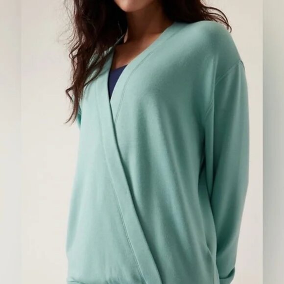 NEW Athleta Wintergreen M Purana V Neck Wrap Sweatshirt Sweater - Picture 2 of 8